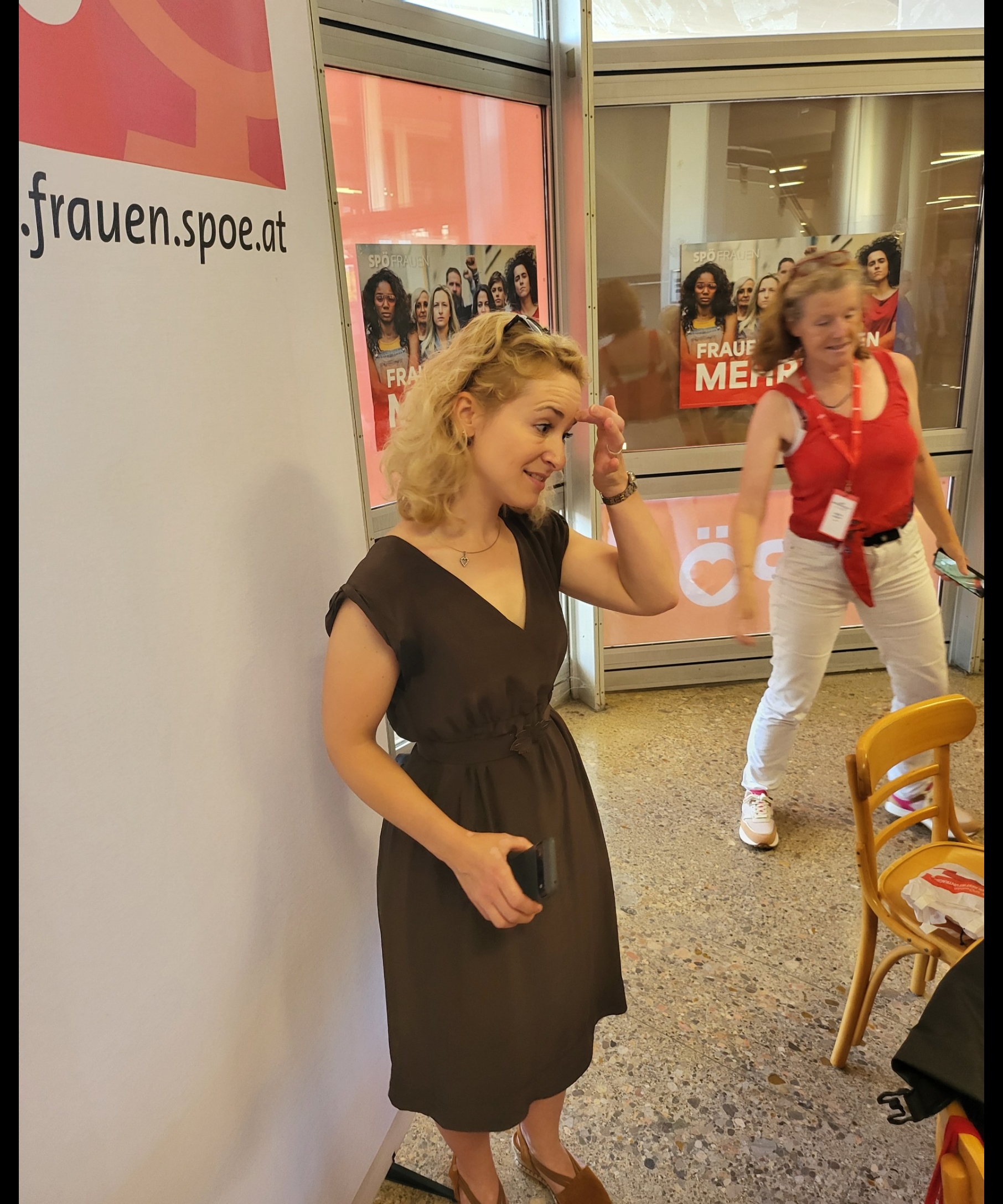Eva-Maria Holzleitner bei Mit Herz und Hirn in Wien